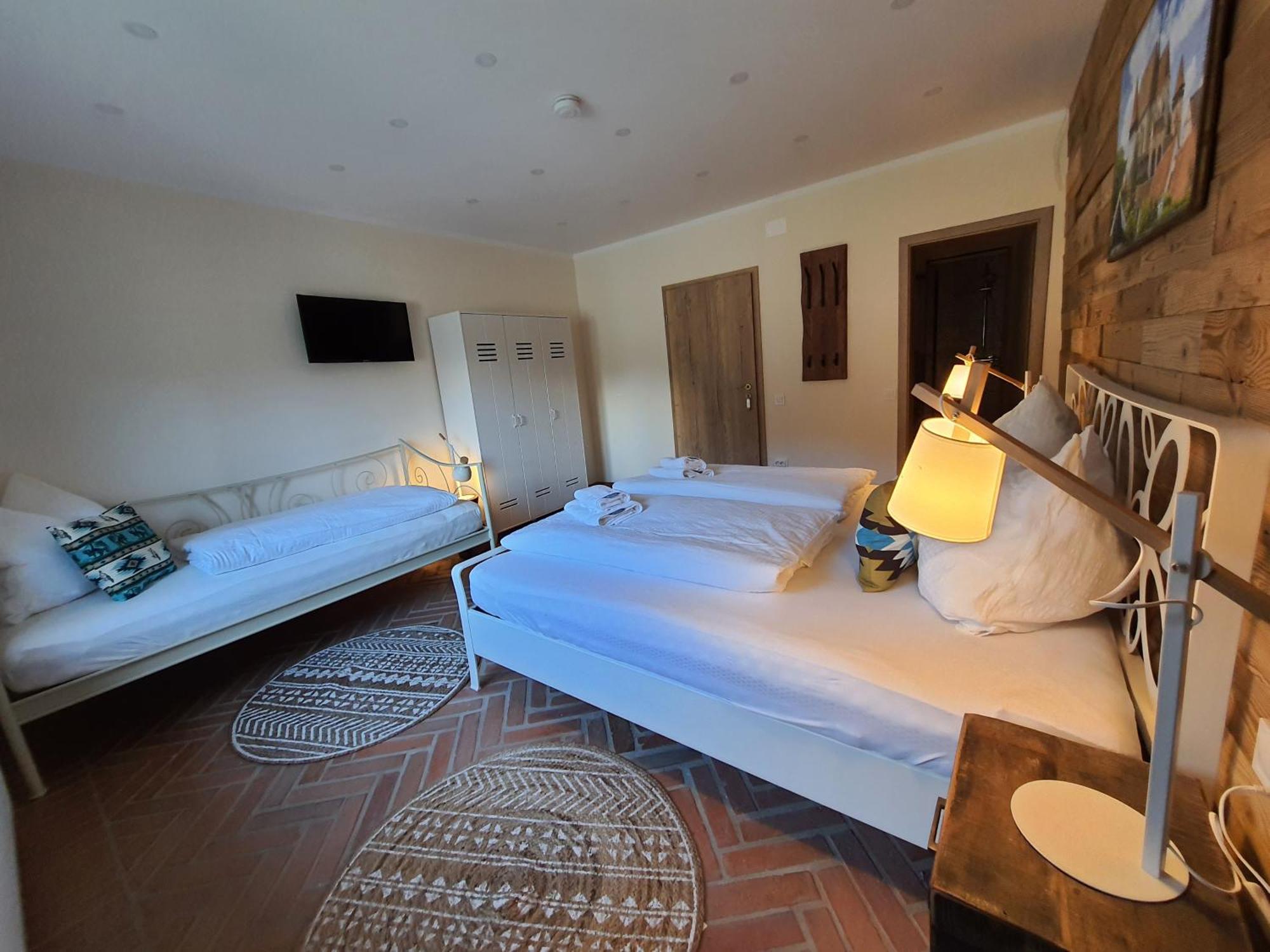 Complex Butoaiele Transilvaniei - Cazare & Spa - Natura - Relaxare Медиаш Экстерьер фото